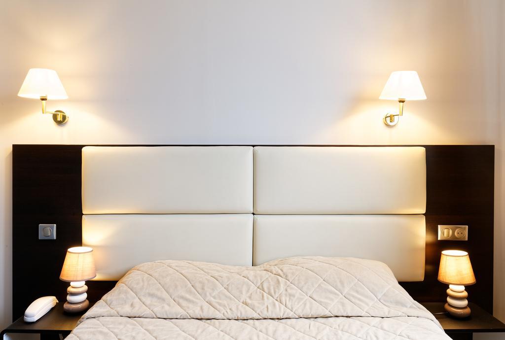 Hotel Astrid รูออง ภายนอก รูปภาพ